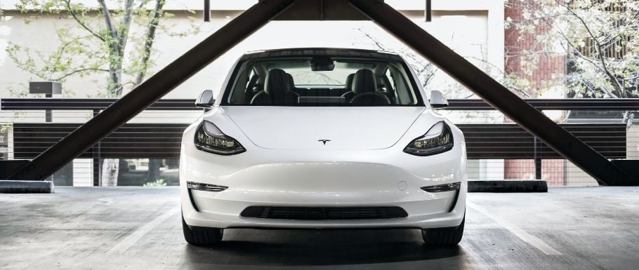  Tesla wysyła wiadomości z “ultimatum” do klientów opóźniających odbiór zamówień