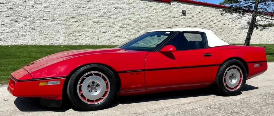 Tajny prototyp pierwszej elektrycznej Corvette z lat 90-tych, stworzony przez Motorolę, trafia na sprzedaż! Pojazd możesz kupić na eBay'u!