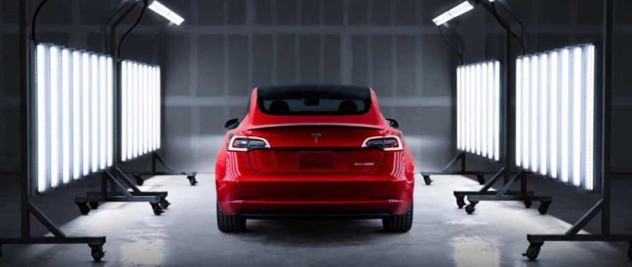 Tesla zaczyna oferować 7-letnie pożyczki, aby obniżyć koszty zakupu pojazdów elektrycznych!