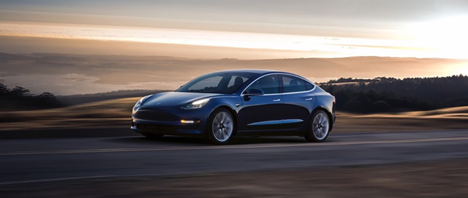 Tesla Model 3 Long Range RWD – Nowy Standard Wydajności na Rynku Europejskim