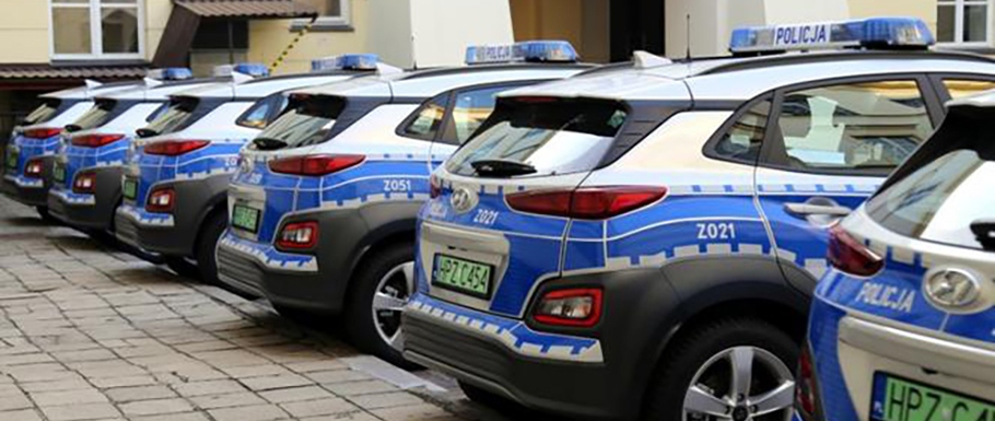 Nieoznakowane elektryki dla stołecznej policji – kolejny krok ku zielonej flocie