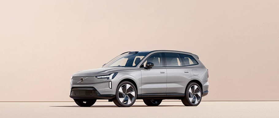 Volvo EX90 2026: flagowy elektryczny SUV z dużym technologicznym skokiem 🚀