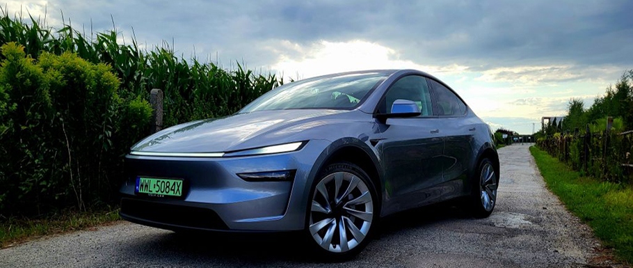 🚗 Tesla Model Y w wersji 7-osobowej już w Polsce. Do 600 km zasięgu i 2094 litrów bagażnika