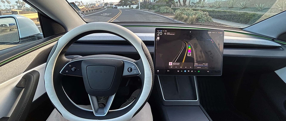 Tesla może zmienić nazwę FSD w Europie. Będzie Tesla Assisted Driving? ⚡